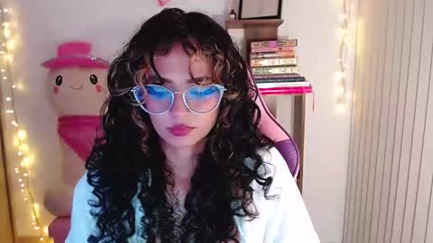 Im Abril .. Nice to meet you  thumb up me please its important  INDEPENDENT MODEL online show from January 15, 2:50 am