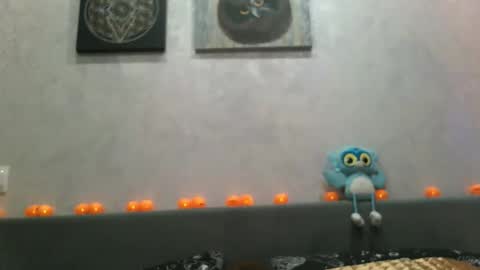 BlueXOwl online show from March 28, 7:35 pm