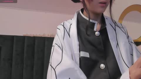   online show from February 9, 11:36 am