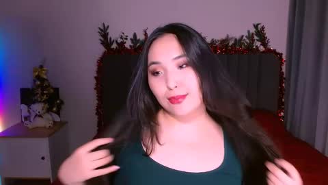 Mona online show from December 28, 4:20 pm