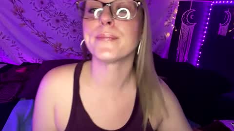 BossMom online show from February 2, 1:08 pm