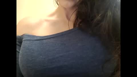 Bouncy Queen Majesty online show from October 17, 5:49 pm