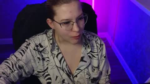 Belle  online show from March 2, 1:58 am