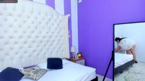 I am your sweet whore online show from December 4, 7:12 pm