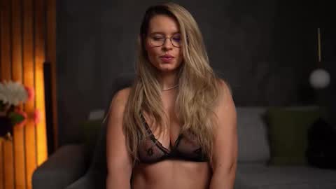 Alex online show from February 11, 5:20 am