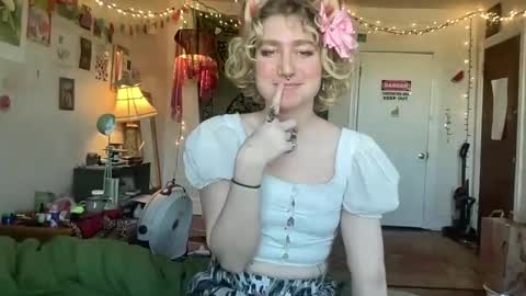 Sarah Rose online show from March 2, 5:41 pm