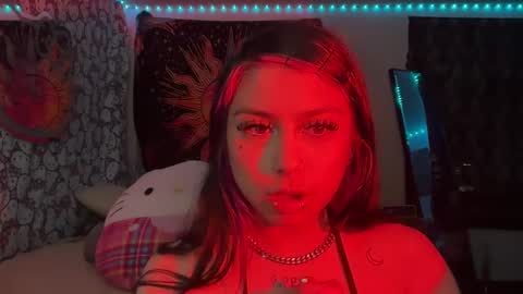 bratykitty online show from January 29, 7:15 am