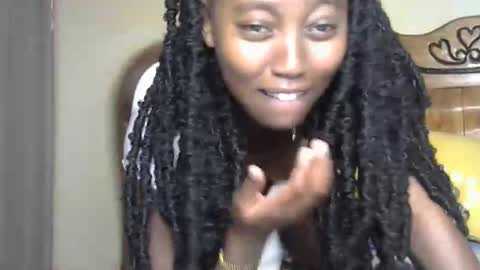 breelia online show from September 12, 5:41 am