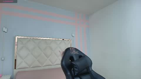 BRENDDA  online show from February 18, 3:27 am