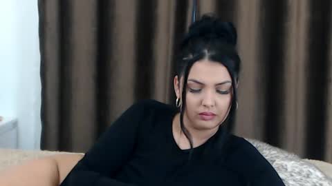 briannabk online show from January 16, 5:01 pm