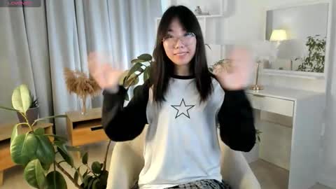 Hanna online show from October 12, 4:04 am