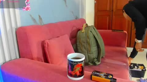    online show from October 15, 12:19 pm