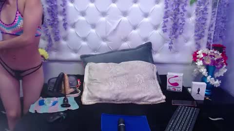 Brithany  online show from January 20, 3:26 am