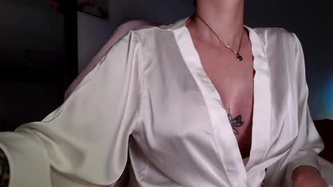 Britney online show from April 15, 9:43 am