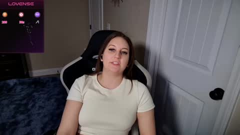 brookebee online show from March 3, 7:15 am