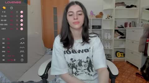 broosnica1 online show from April 13, 8:48 am