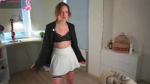 Tess online show from June 30, 2:38 pm