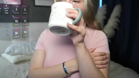 Sabrina  online show from September 19, 5:06 am