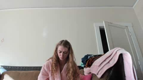 Buffy online show from December 15, 4:37 pm