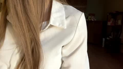 Mary online show from May 20, 2:14 pm