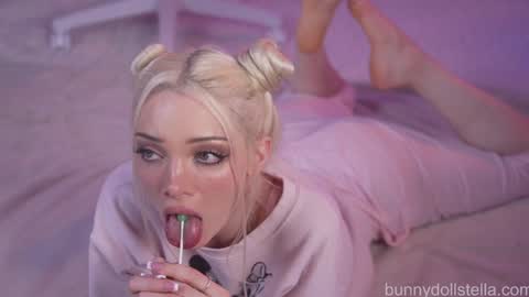 Stella online show from February 10, 1:41 am