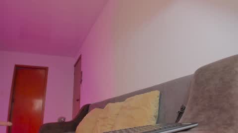 Im Val Welcome to my room My instagram Bubble cosmic online show from January 11, 10:51 pm