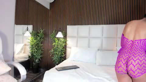 CailynBrown online show from October 18, 4:59 am