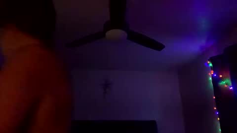 calishop1 online show from October 18, 3:31 am