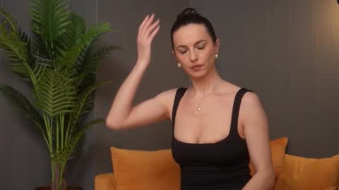 Missy online show from February 22, 7:37 pm