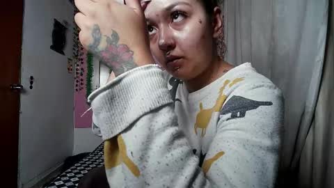 paula online show from February 1, 4:00 am