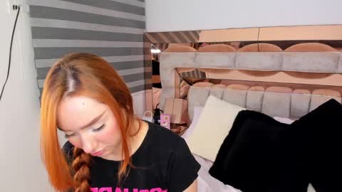 camii  online show from October 1, 1:21 am