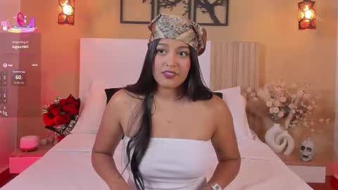 camila_bustamante_ online show from October 18, 5:48 pm