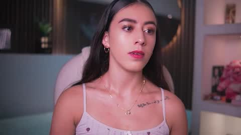 camila_martinez9 online show from September 22, 11:30 am