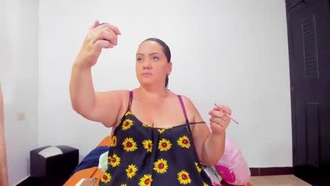 camilaa foxxx online show from May 11, 4:15 pm