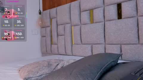 camilaa_smith_ online show from March 12, 8:44 pm