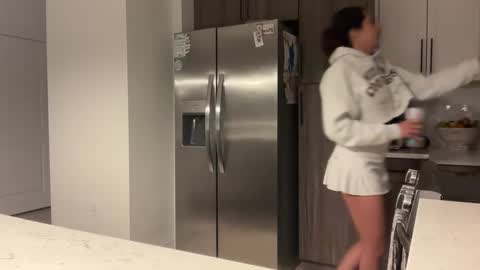 camiliakxoxo online show from February 12, 4:33 am