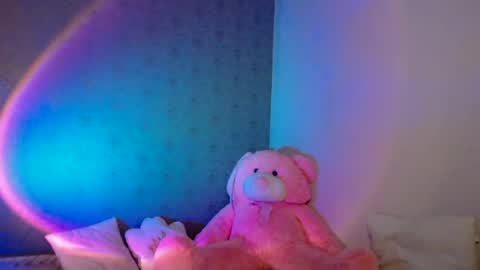CamillaRose  online show from June 12, 7:55 pm