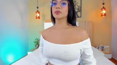 Camille Lynn online show from February 22, 4:18 am