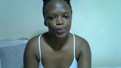 candiemaya online show from January 17, 2:30 am