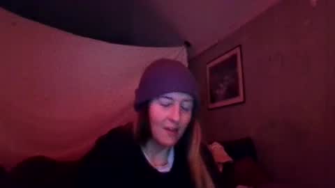 Candi online show from November 25, 3:47 pm