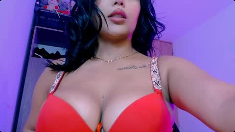 candy  online show from April 21, 5:09 pm