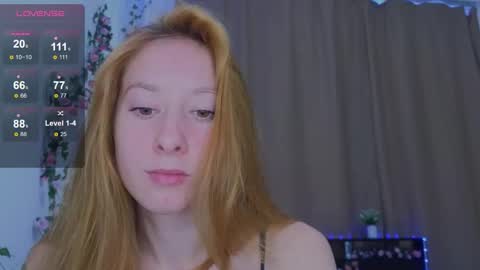 candy_flosse online show from September 18, 8:46 am