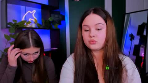 candy flossie1 online show from March 30, 6:40 pm