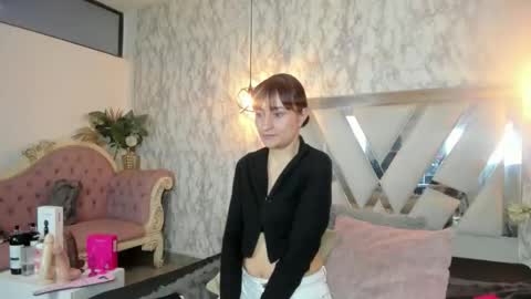 Candy hot online show from February 19, 9:24 pm