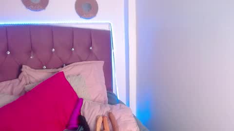 Candy online show from September 30, 8:24 pm