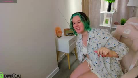 Mary online show from February 6, 1:53 am