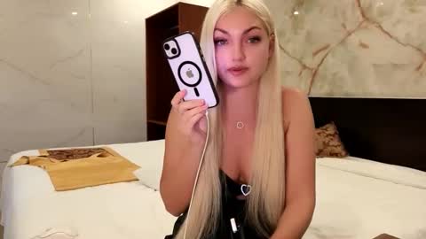 candycathc online show from June 5, 8:53 am