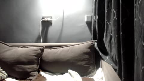 Laura online show from February 23, 9:47 pm