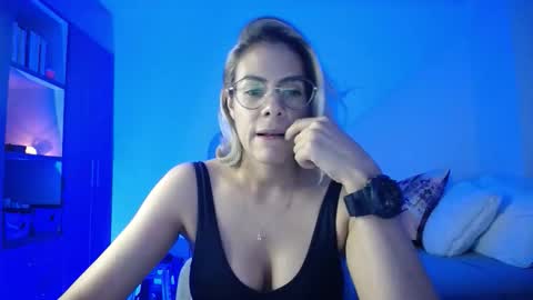 Candy Dowson online show from March 30, 11:37 pm