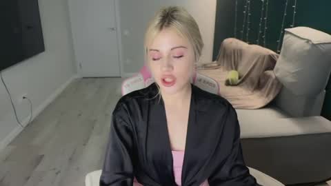 You can call me HH online show from March 30, 7:46 pm